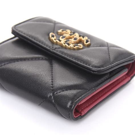 Small flap wallet .